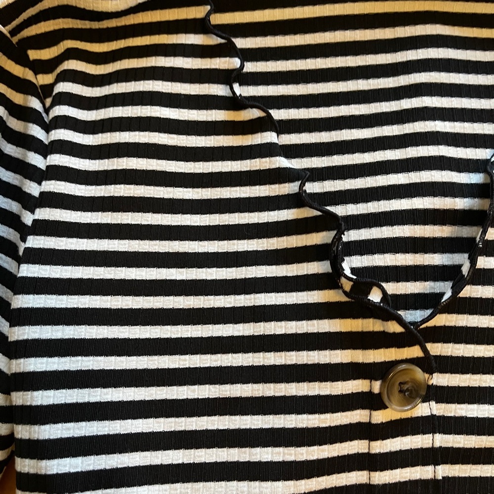 ASOS striped crop top - Picture 2 of 5